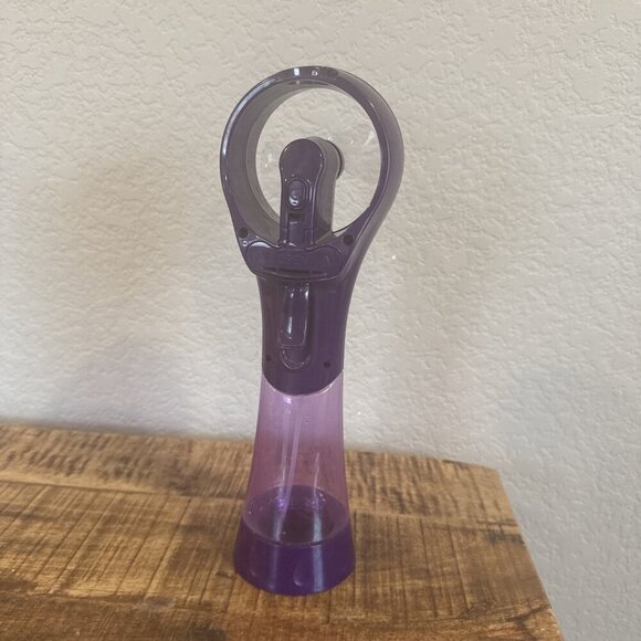 O2COOL Deluxe Handheld Battery Powered Water Misting Fan - purple Works Preowned - Picture 4 of 7